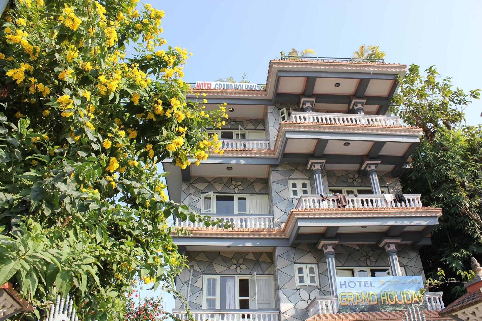 Hotel Grand Holiday Pokhara Exterior foto