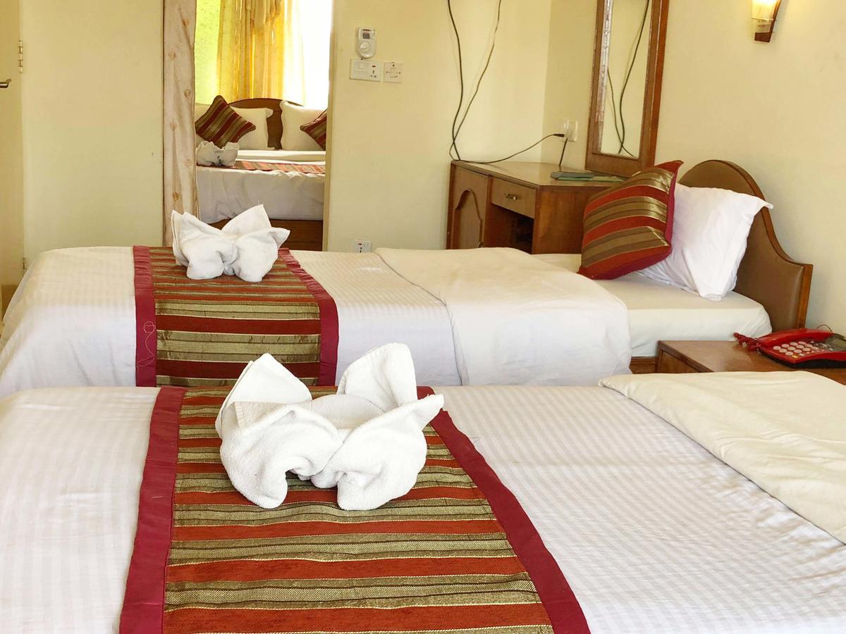 Hotel Grand Holiday Pokhara Exterior foto