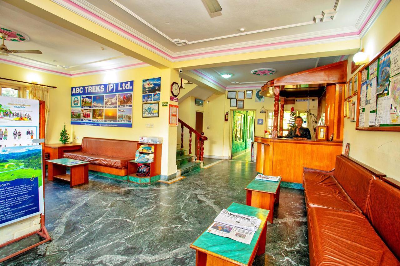 Hotel Grand Holiday Pokhara Exterior foto
