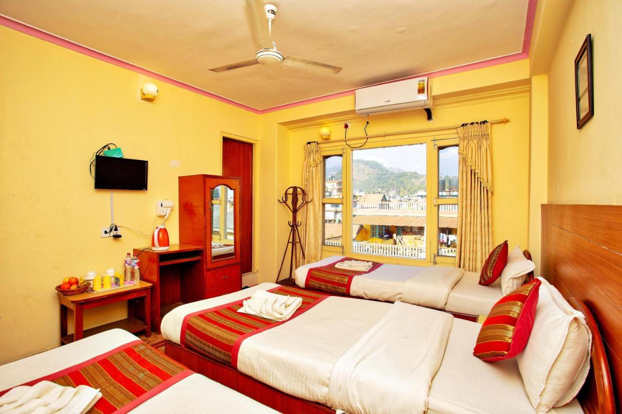 Hotel Grand Holiday Pokhara Exterior foto