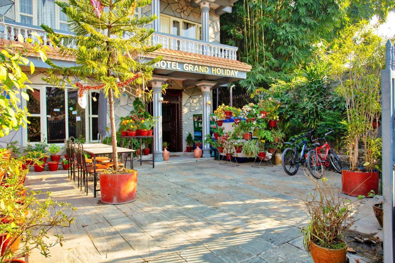 Hotel Grand Holiday Pokhara Exterior foto